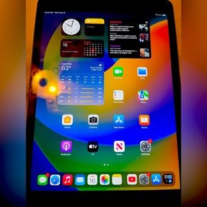 Apple iPad 8th Gen 32GB Space Gray Wifi-Only